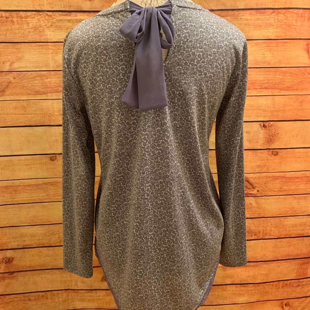 Lauren Conrad top